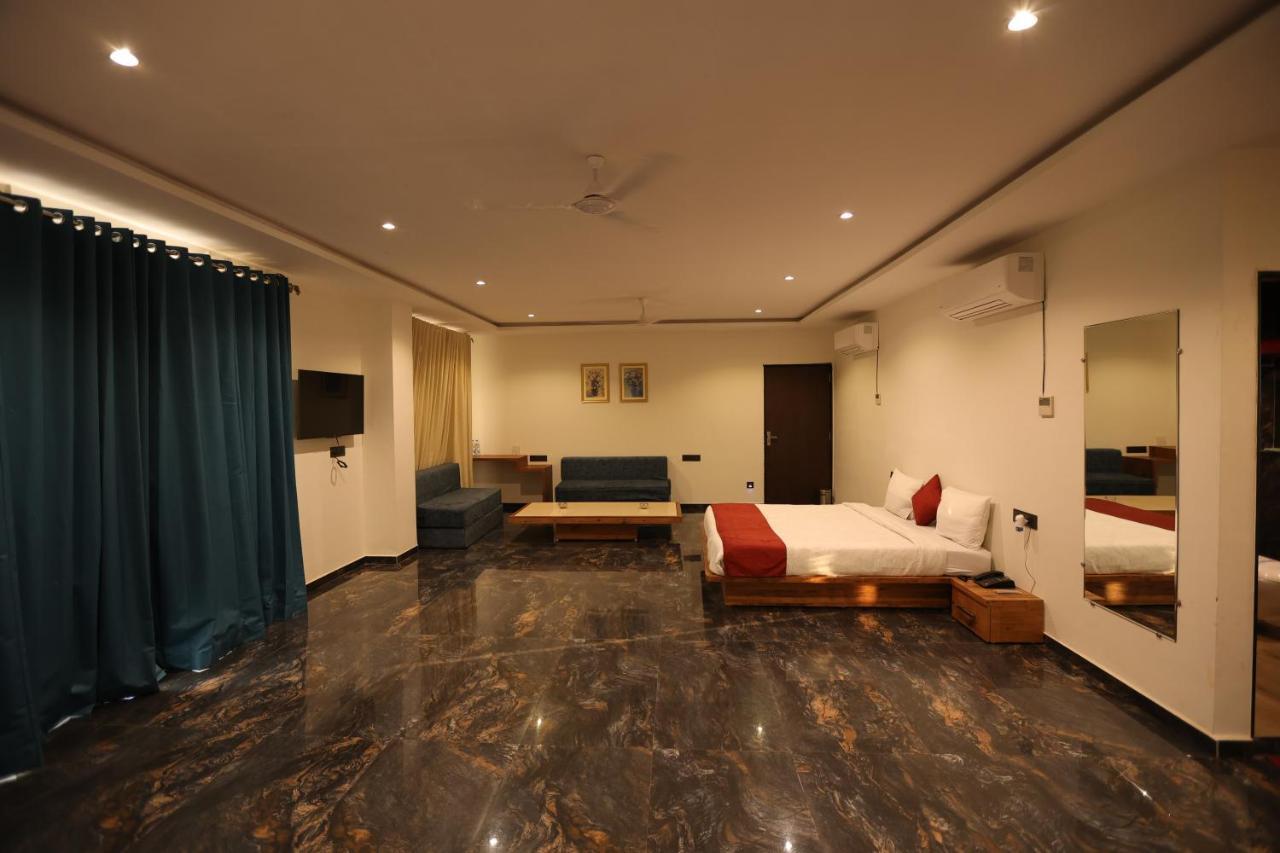 The Heritage Conventions Sagar  Экстерьер фото